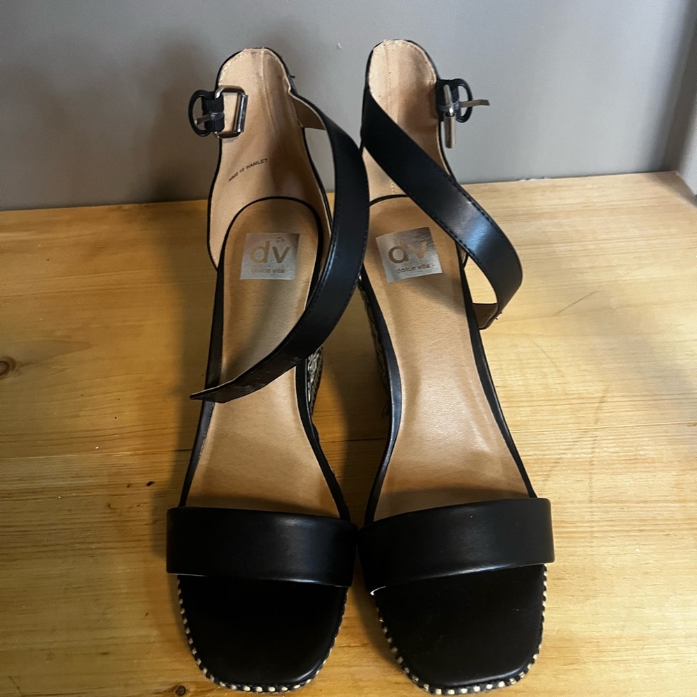 Black sandals
